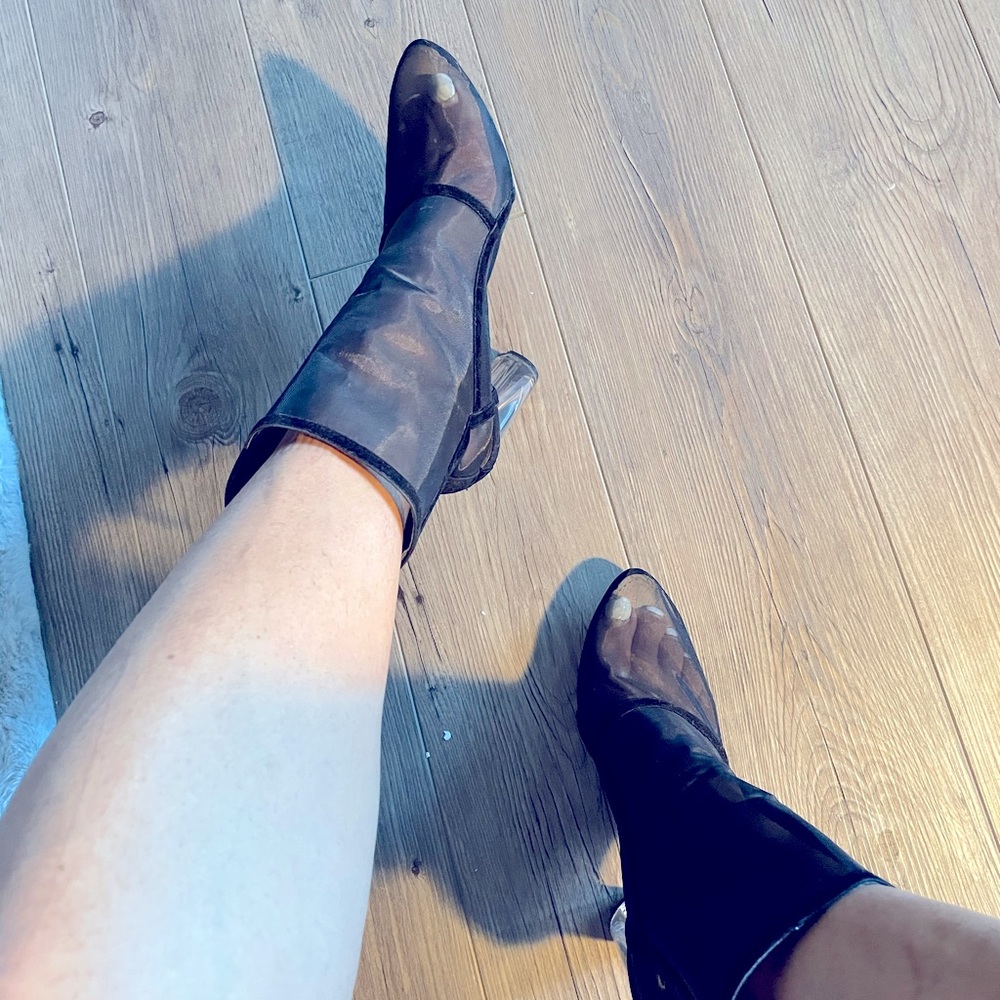 Black Boots